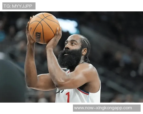 哈登全场30分7板7助表现出色带领球队取得胜利正负值高达22